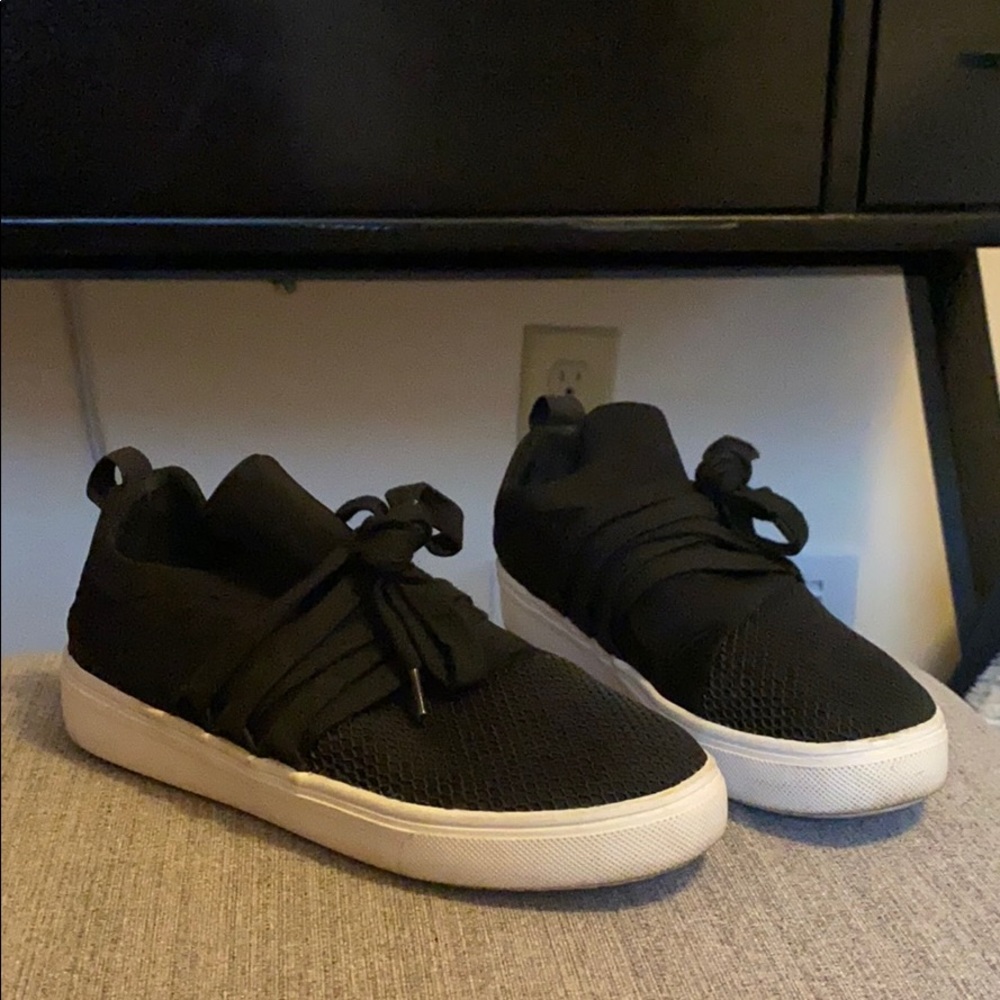 Steve Madden Sneakers